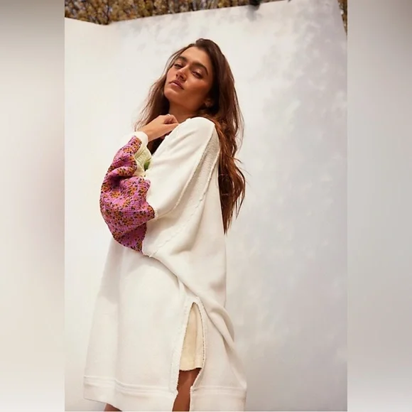 NWOT Free People We The Free Right On Cuff Sweatshirt - Picture 2 of 12